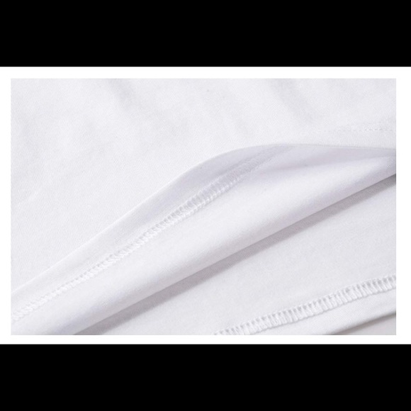 T-Shirt - Picture 3 of 4